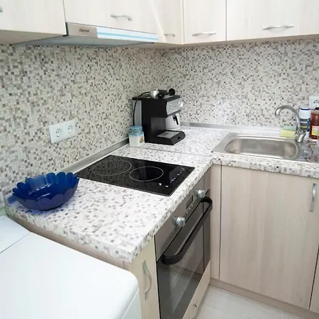 Lynn's Oasis-ocean Touch In Core Downtown Apartmán Burgas City